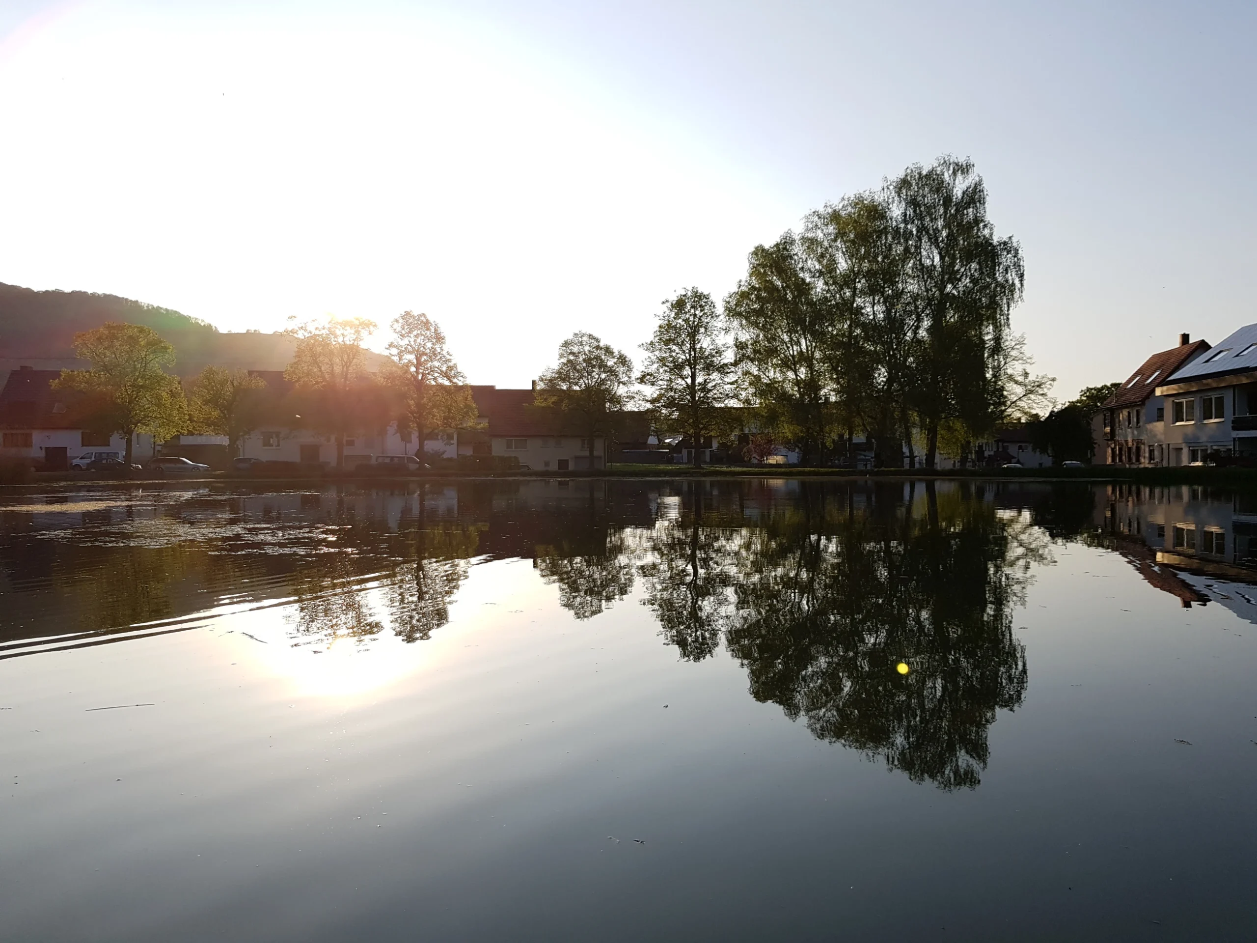 Bissinger See Sonnenuntergang über dem Bissinger See im Sommer